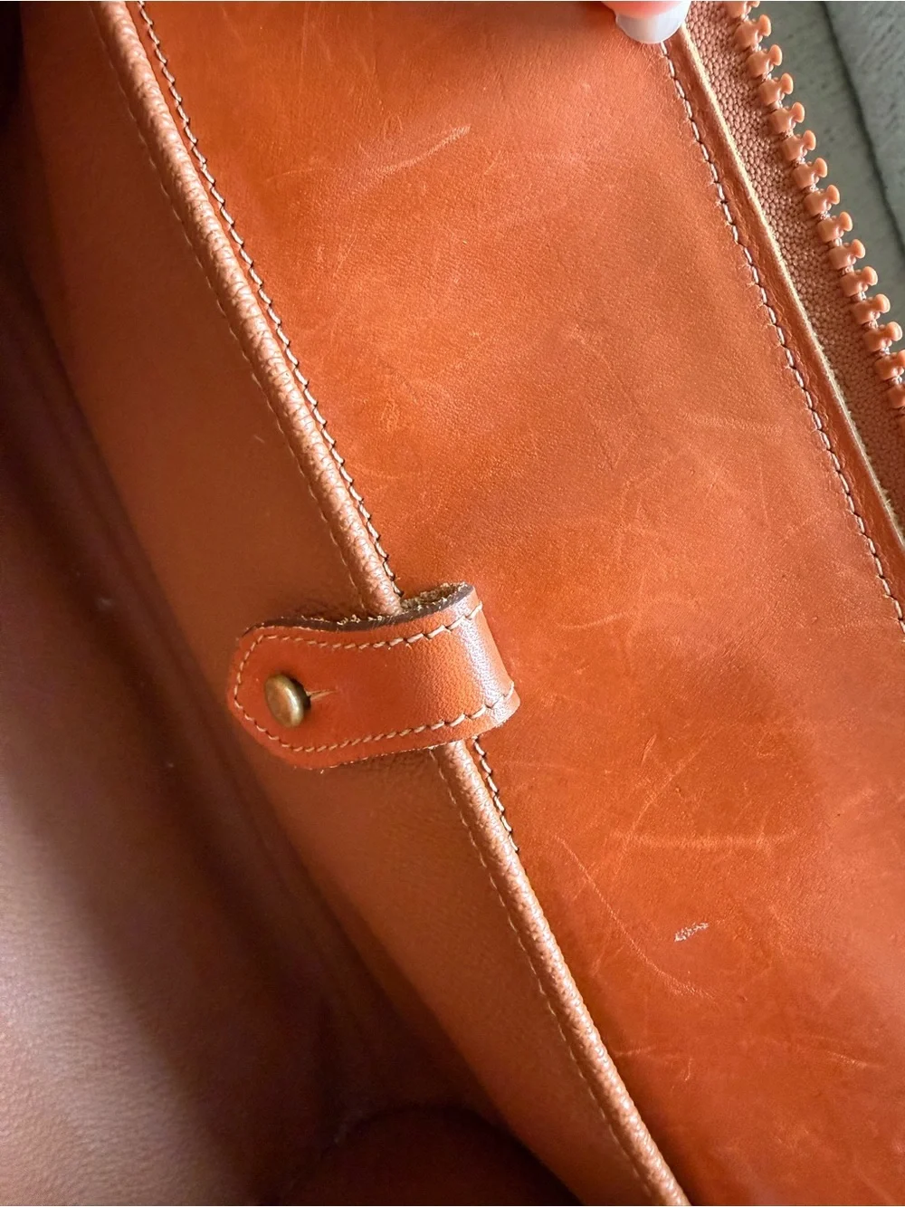 Dooney & Bourke wonderful 90
